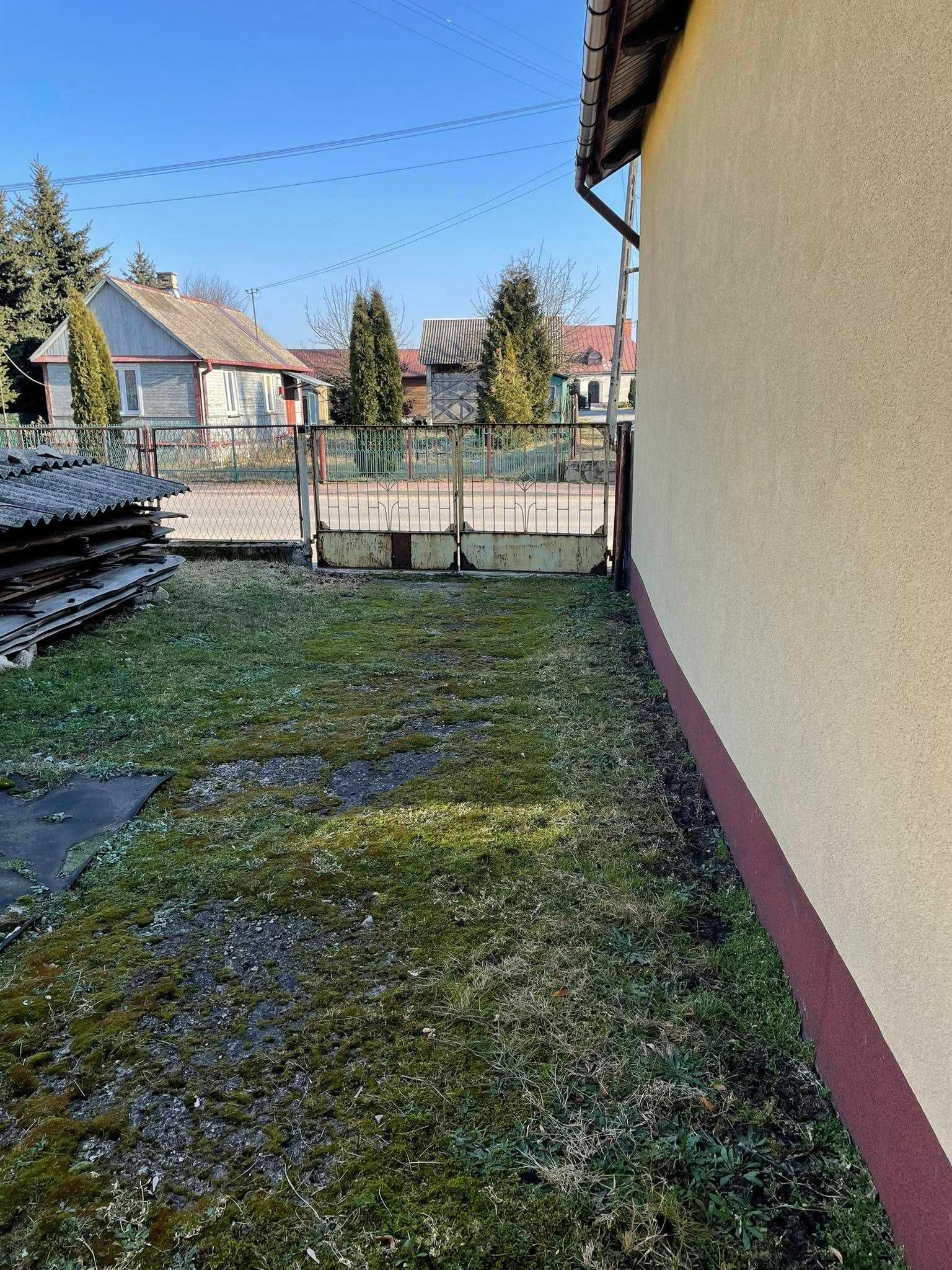 Sprzedaż urokliwej działki z domem w Bobrownikach obok Dęblina