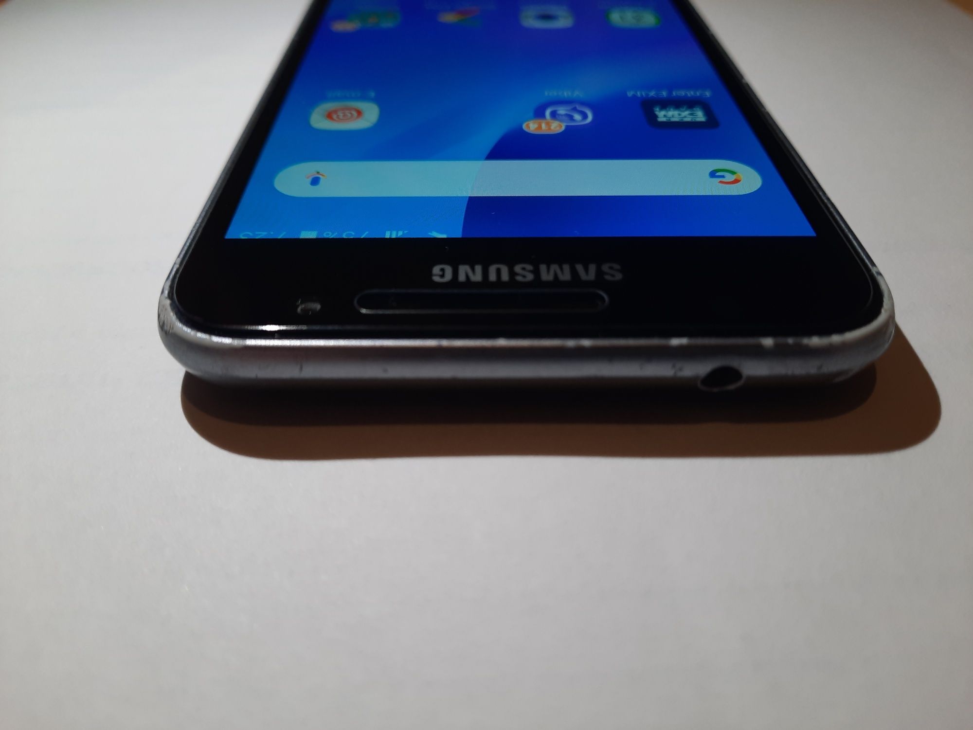Telefon SAMSUNG J3