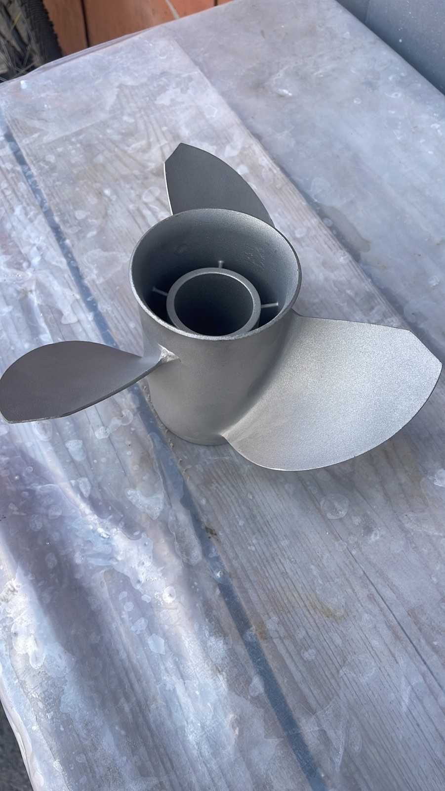 Винт нержавейка- Michigan Wheel Marine Ballistic 10-1/8" 13P