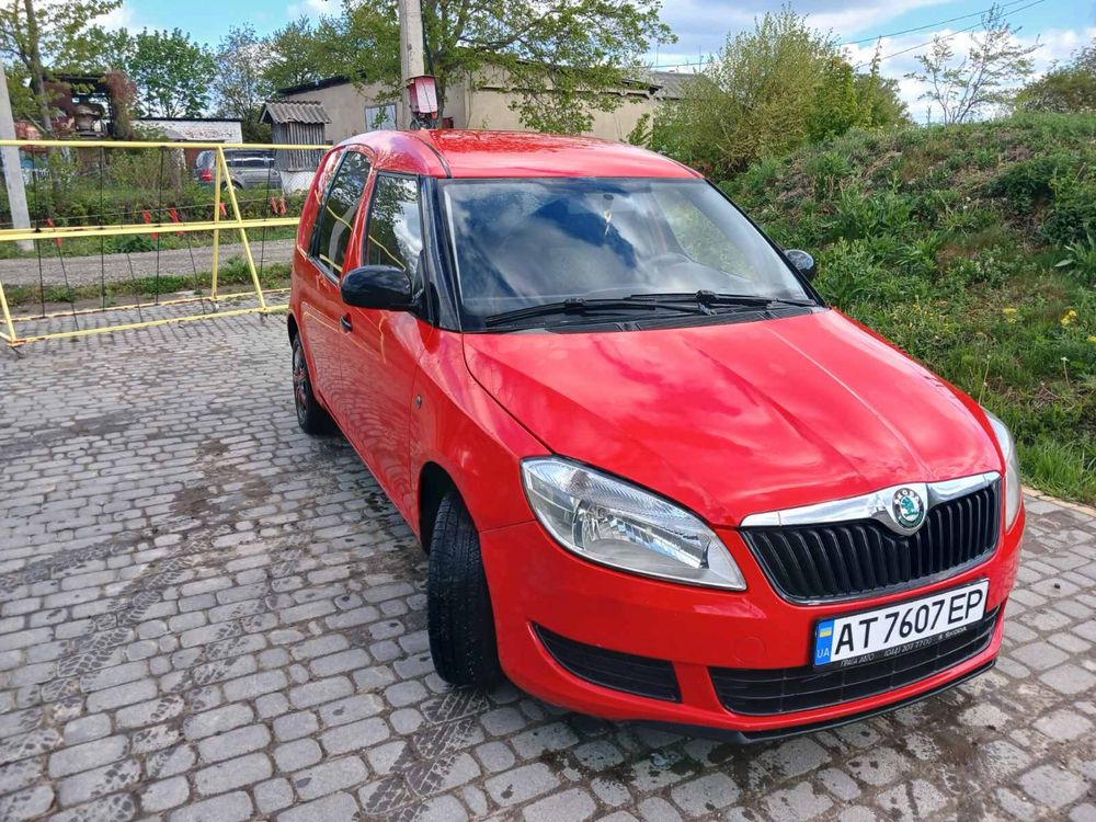 SKODA roomster 2011рік