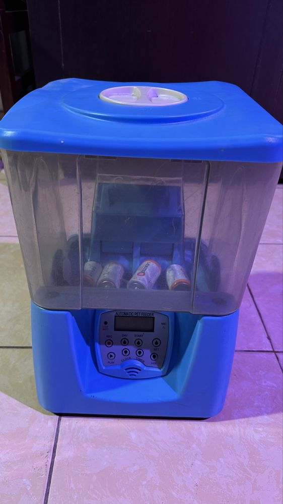 Comedor automatico