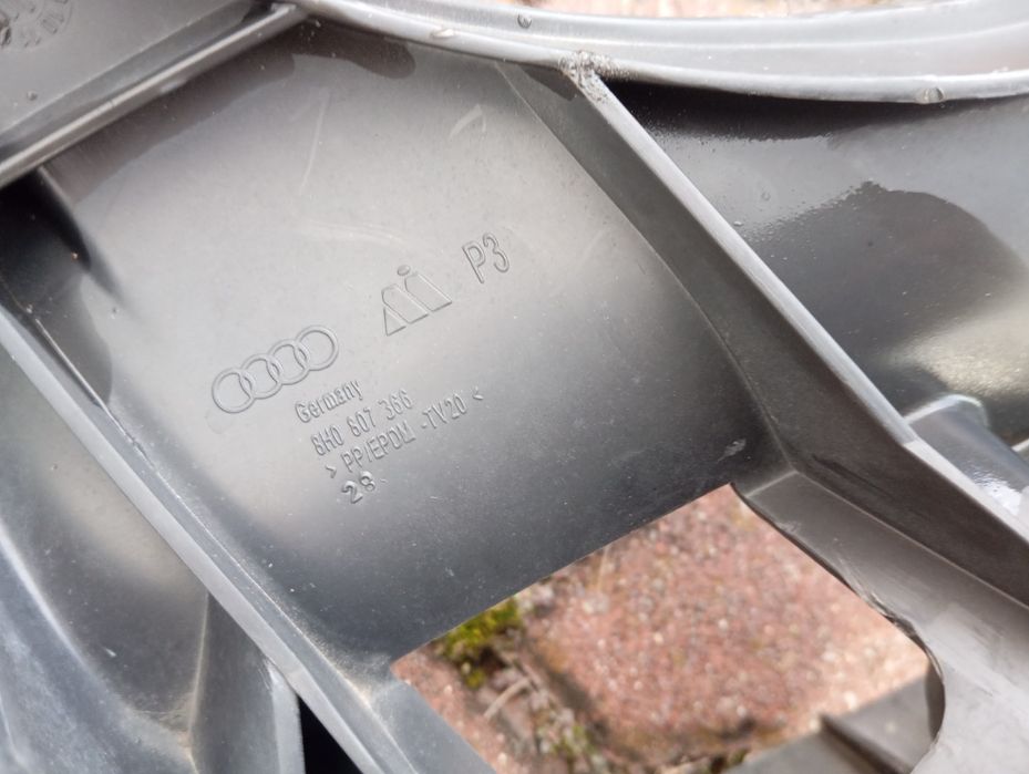 Ślizg mocowanie zderzaka tylnego tył Audi A4 B7 Cabrio Kabriolet IOrg