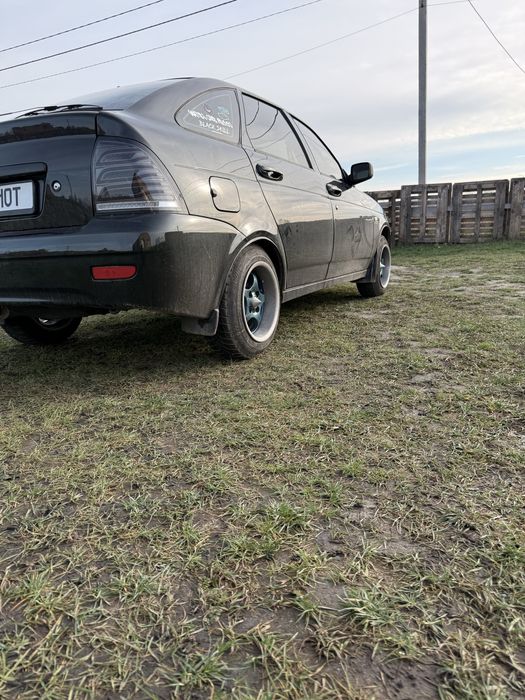 Продам Пріору 4.2.1