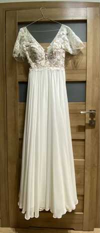 Suknia ślubna z koronkowym topem