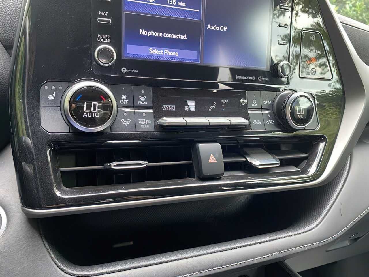 Toyota Highlander XLE 2021