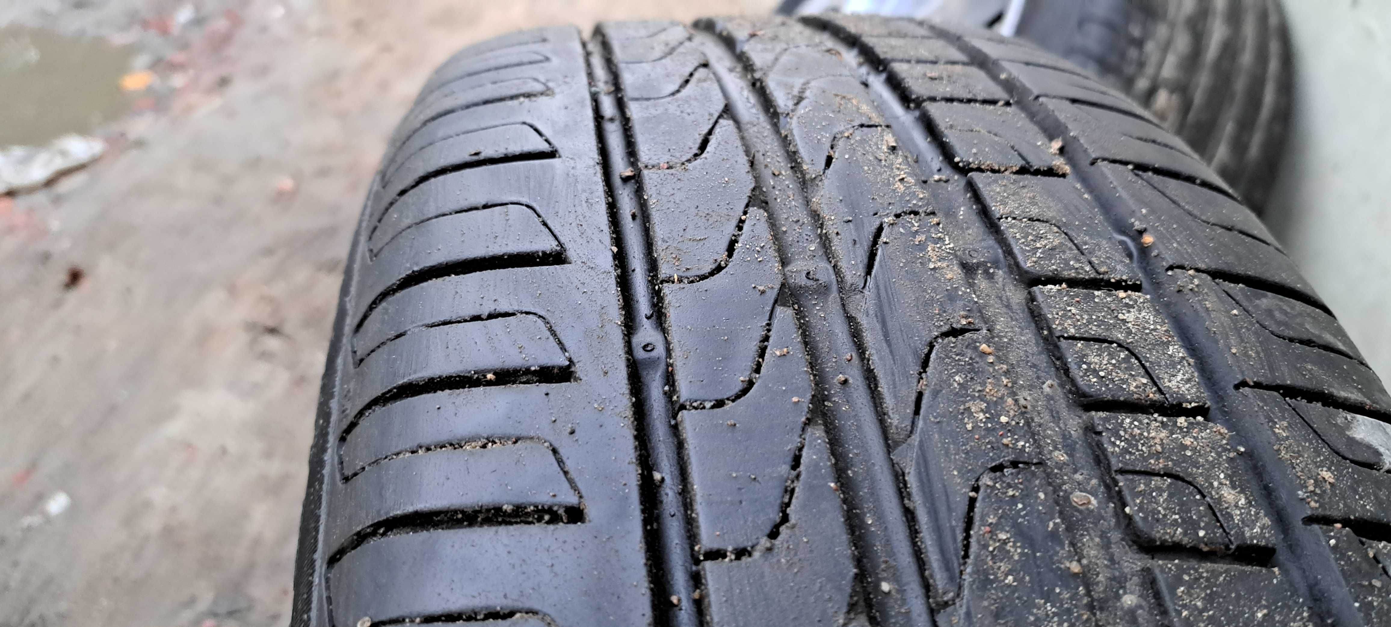 4x koła ALUMINIOWE 17 CALI z oponami zimowymi 215/55R17 SKODA ET40