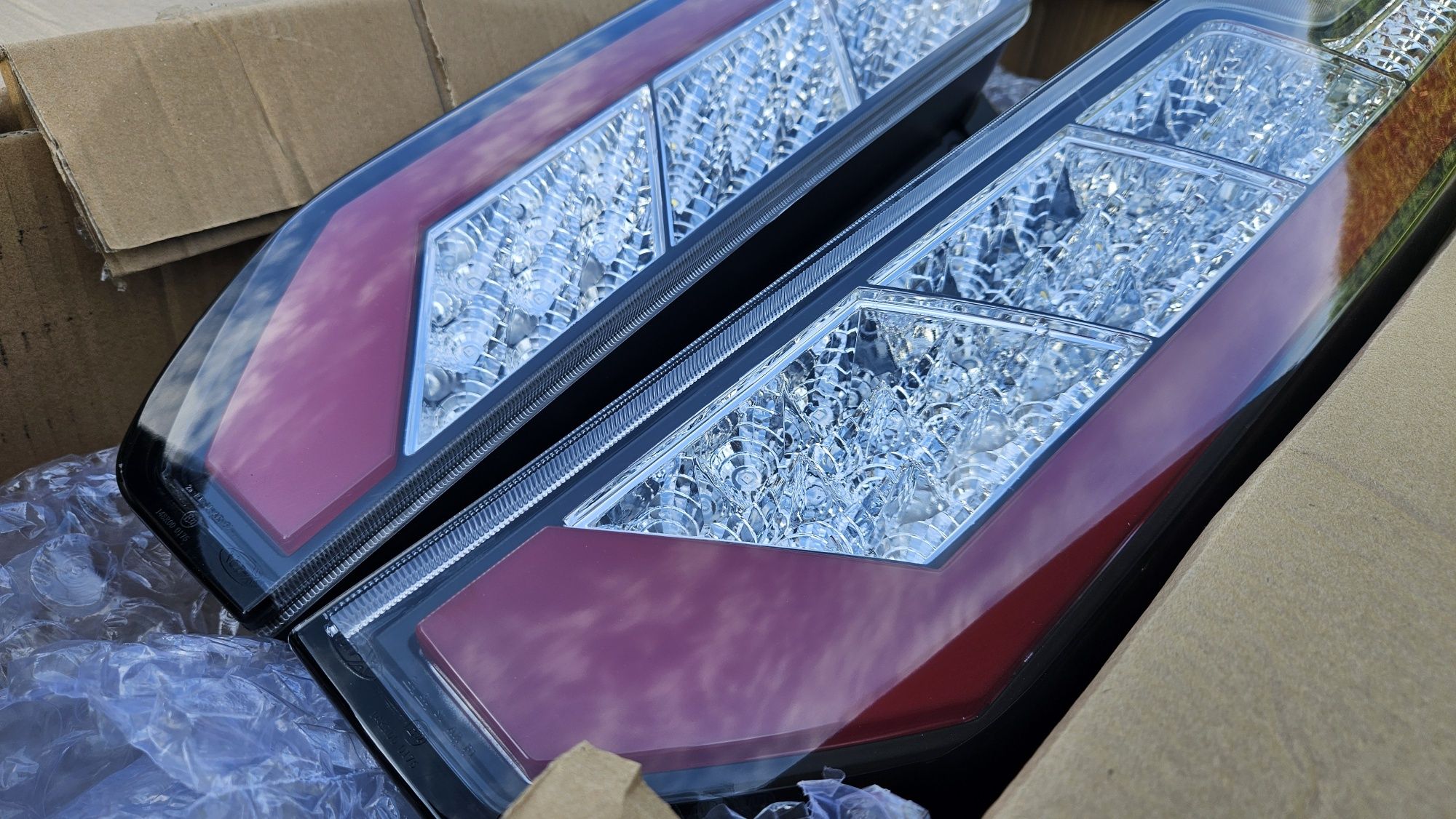 Światła tylne led ford tourneo / transit