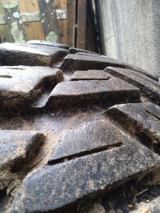 Maxxis Trepador 37 com jantes