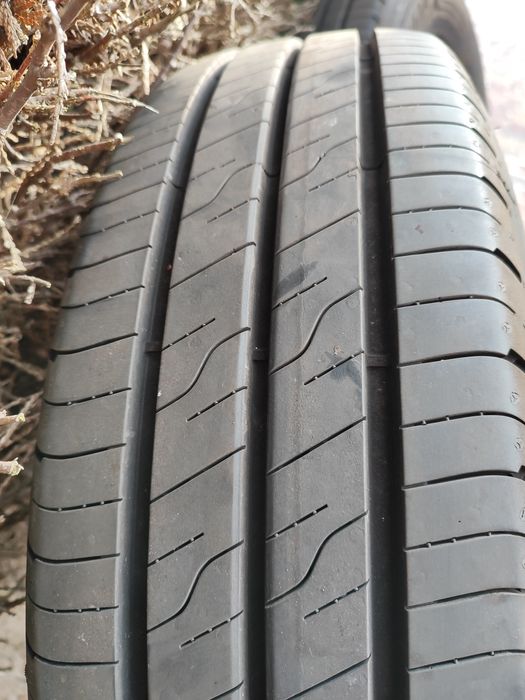 Goodyear efficientGrip Cargo2 letnie opony 205/75R 16C 113/111T koniec
