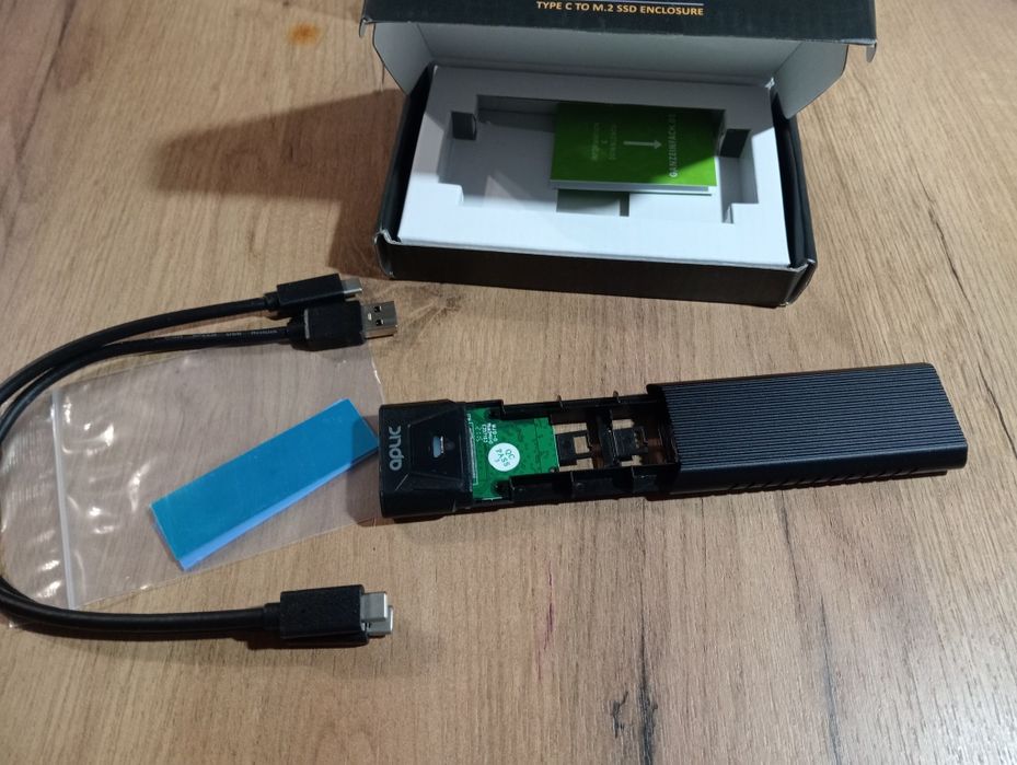Obudowa Aplic M.2 NVMe z USB 3.2 Gen 2 na PCIe 3.0 i SATA kompatybilna