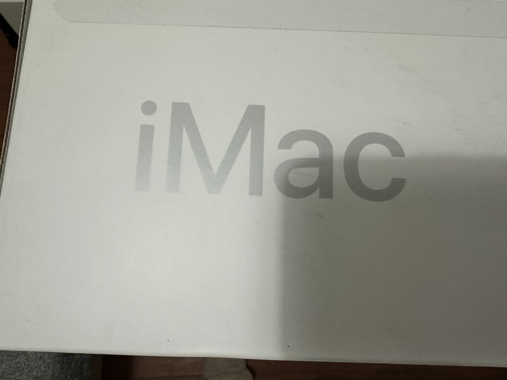 iMac Apple mod A2439