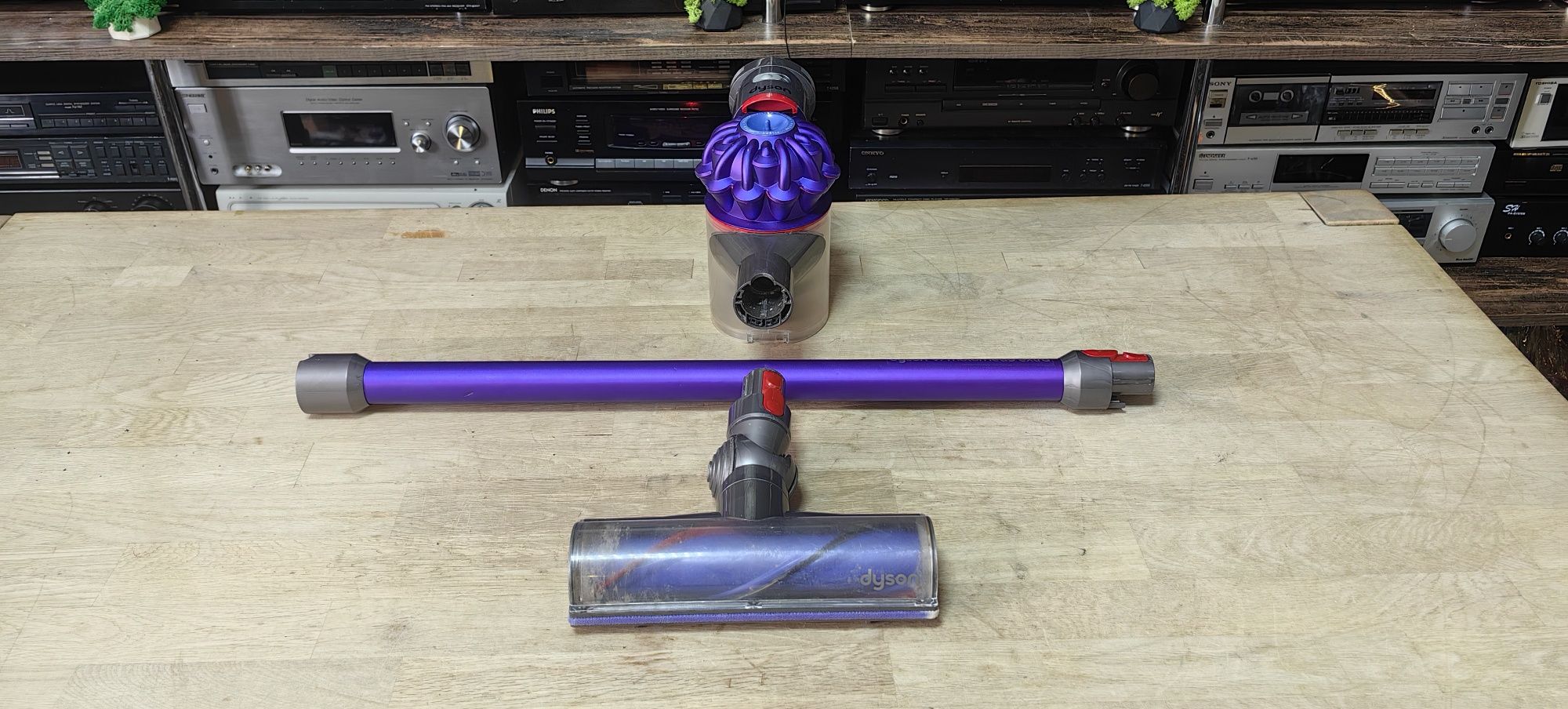 Бездротовий пилосмок Dyson V7