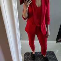 Garnitur damski elegancki czerwony spodnie i żakiet uniwersalny