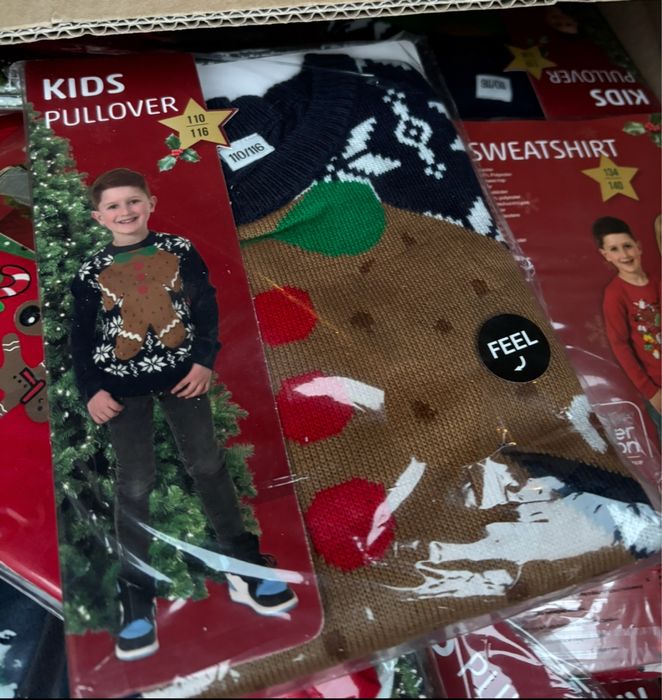 Bluzy swetry dzieciece mix swiateczne