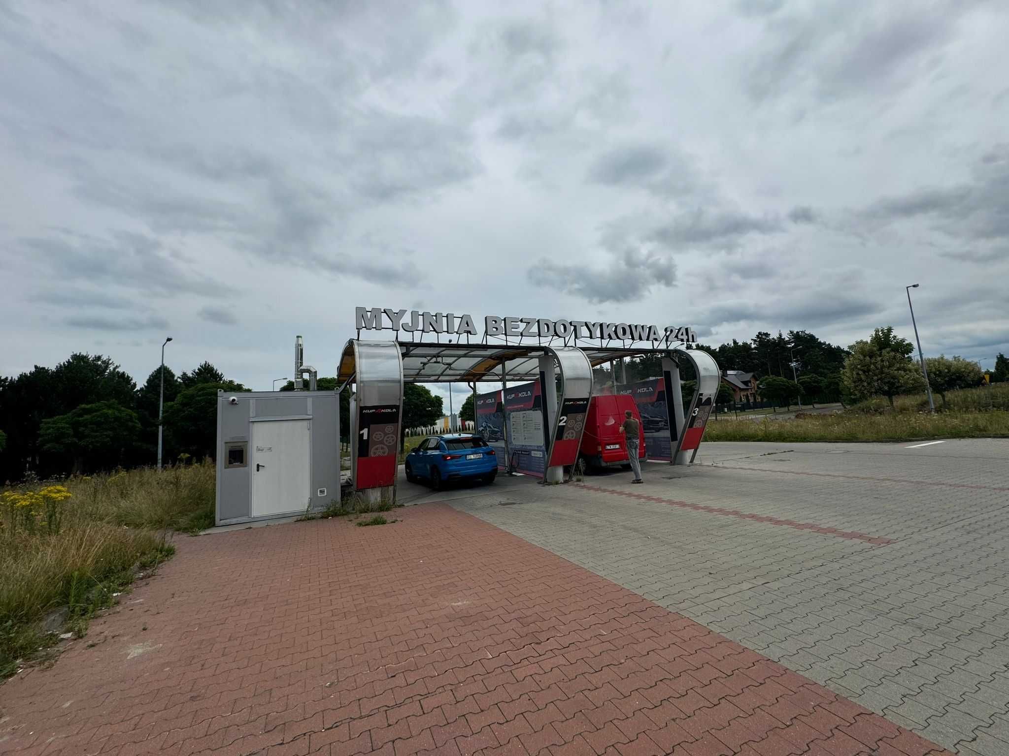 Myjnia samochodowa bezdotykowa automatyczna – Kleszczów, ul. Sportowa