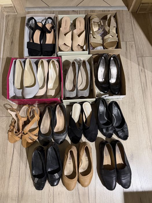 Duży zestaw butów damskich – różne rodzaje