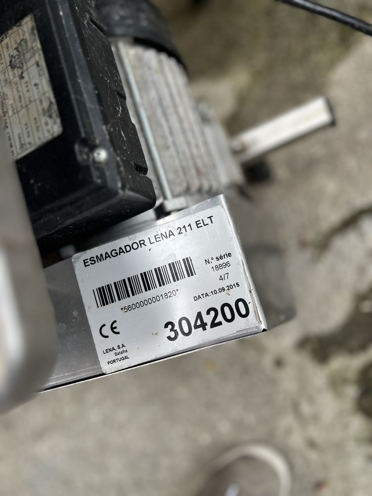 ESMAGADOR UVAS ELECTRICO LENA