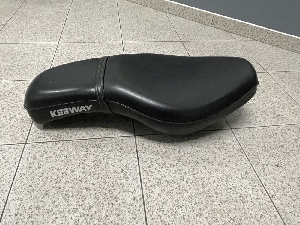 Banco keeway superlight 125