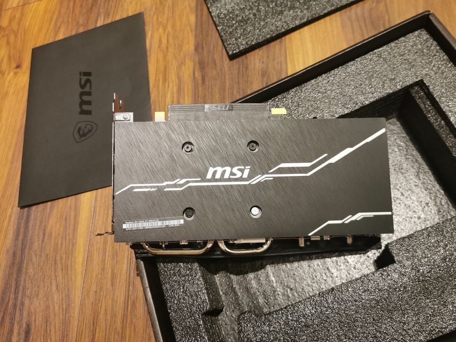 Karta graficzna  msi Radeon 5600 xt