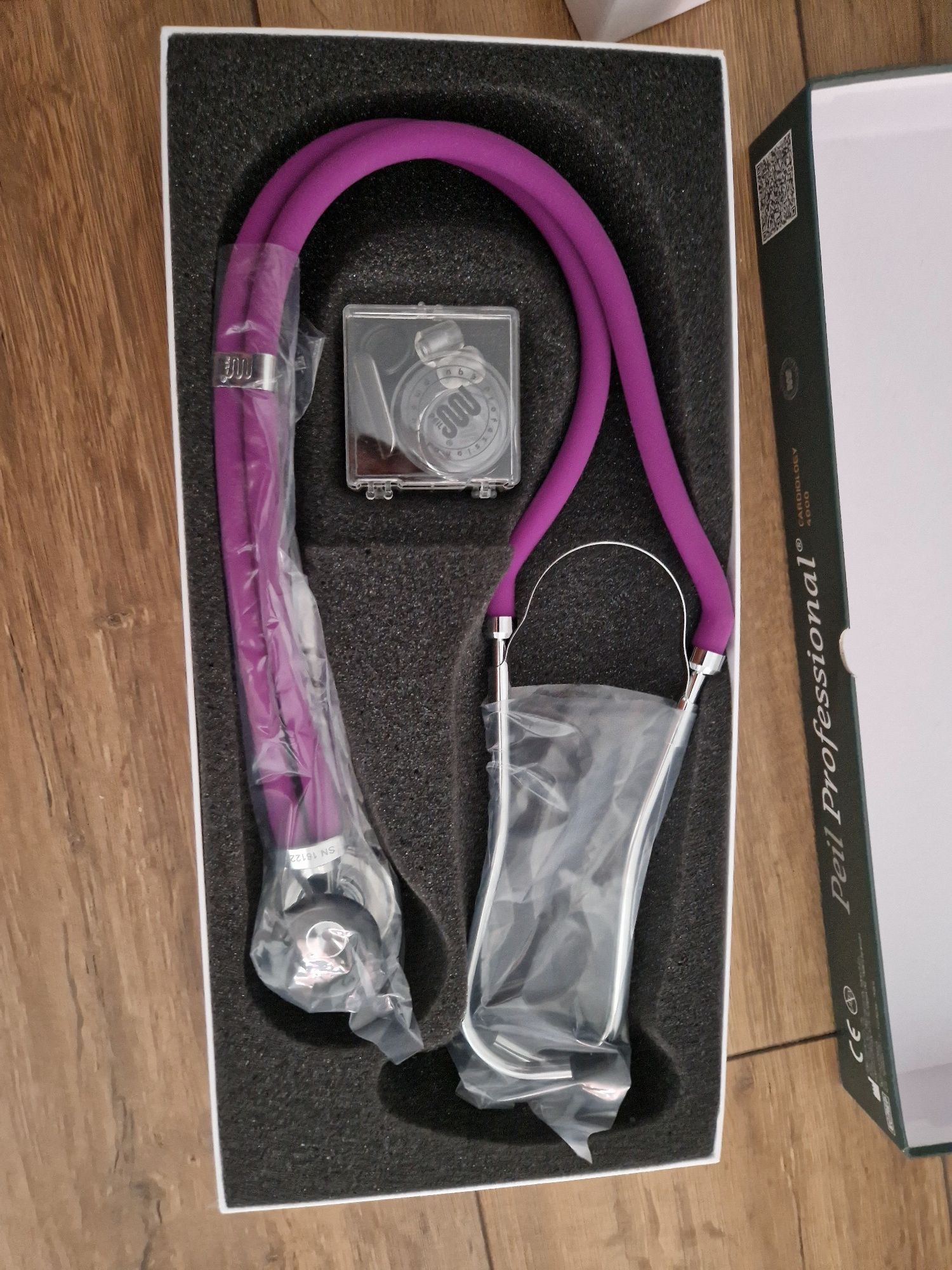 Steteskop Peil Professional Cardiology 4000
CARDIOLOGY
4000
Me).
Excel