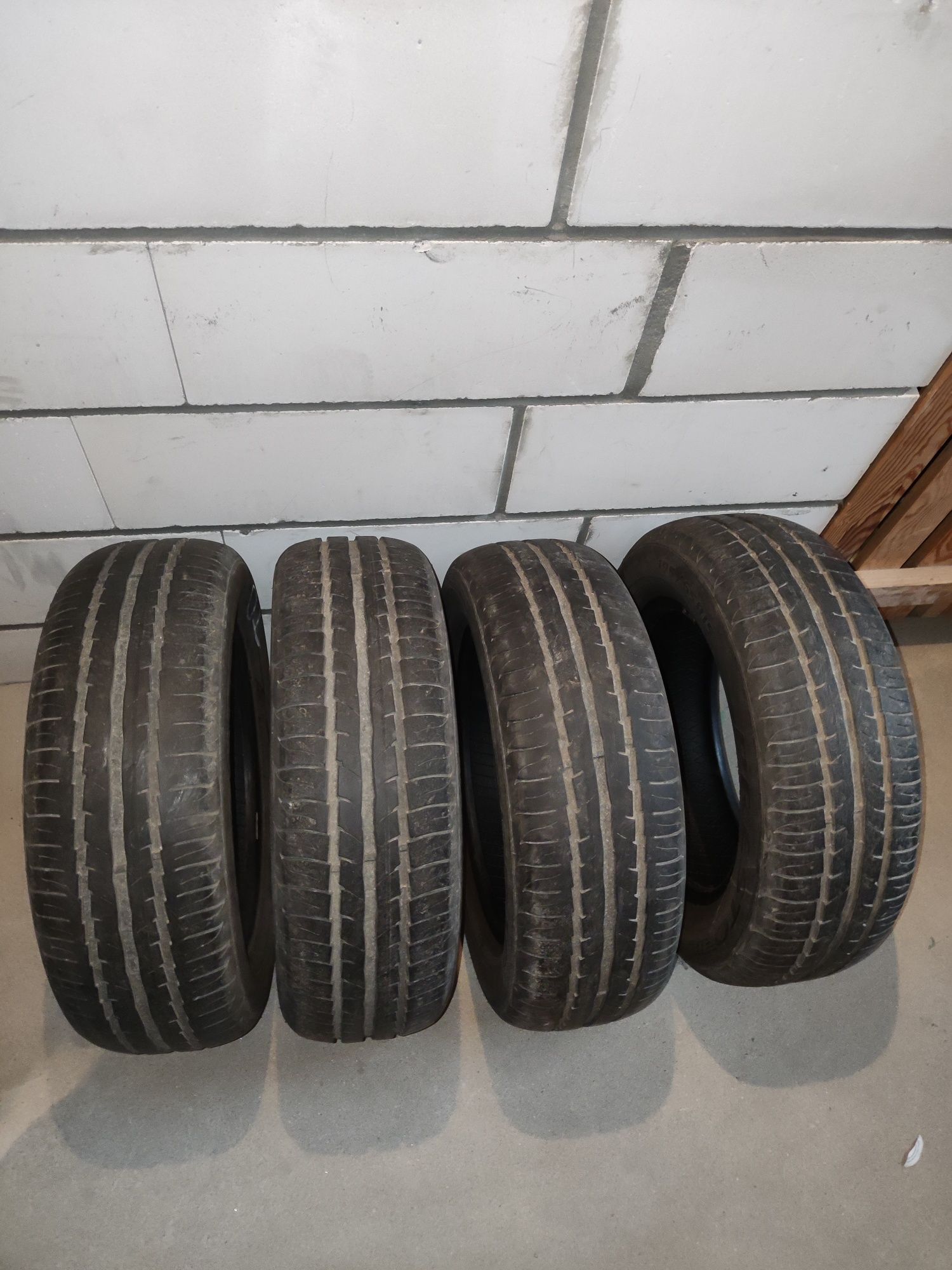 Opony letnie 195/65 R15