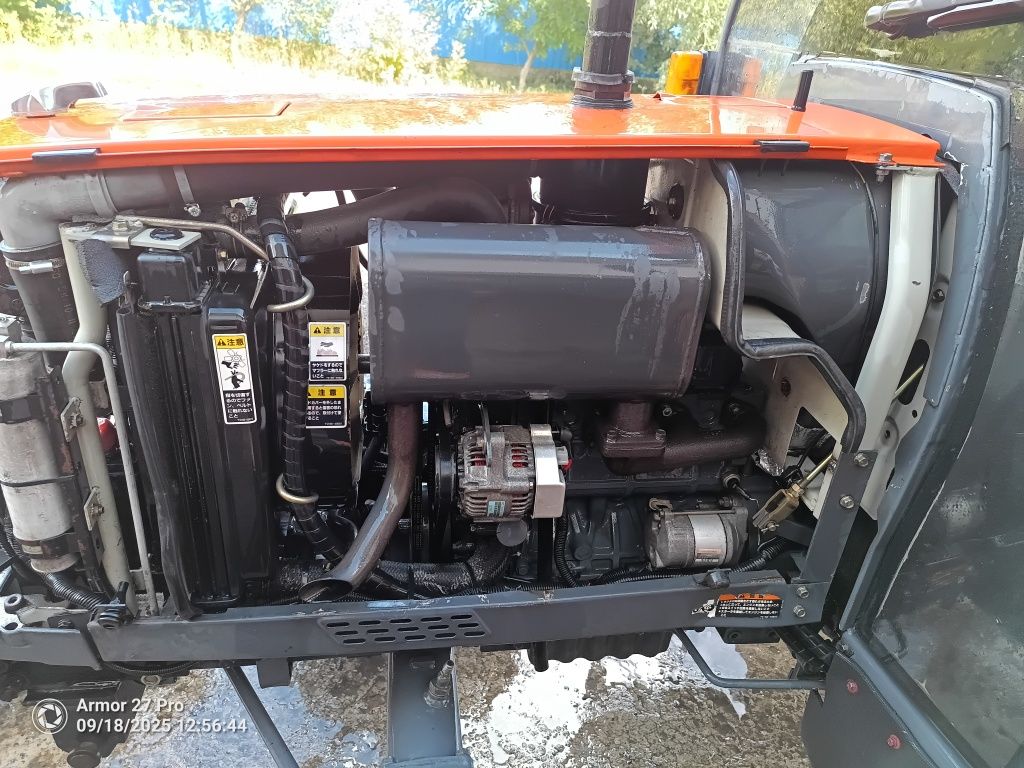 Продам міні-трактор kubota GL 241 все в робочому стані резина добра