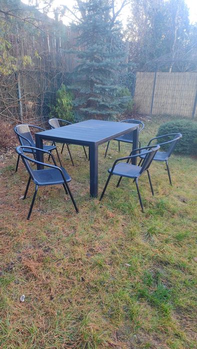 Sprzedam stół ogrodowy z krzesłami