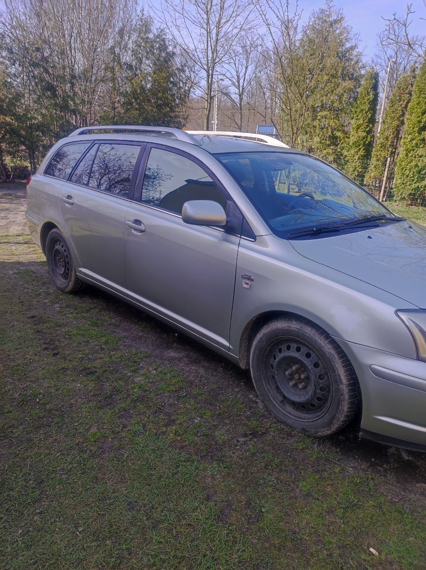 Toyota Avensis T25 oferta prywatna