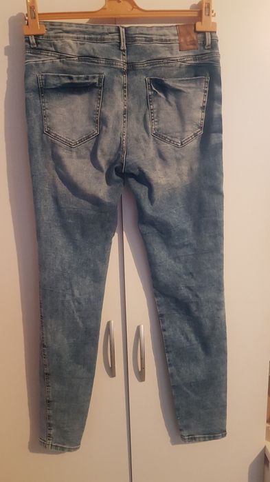 Jeansy Sinsay rozm. S