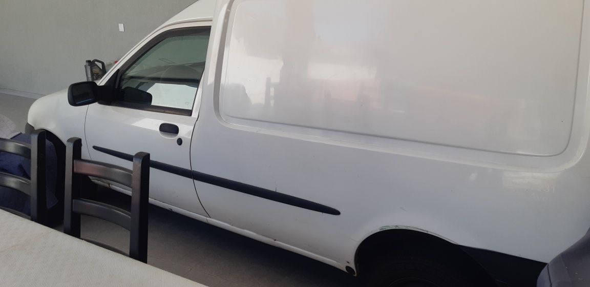 Ford Courier 1.8 TD