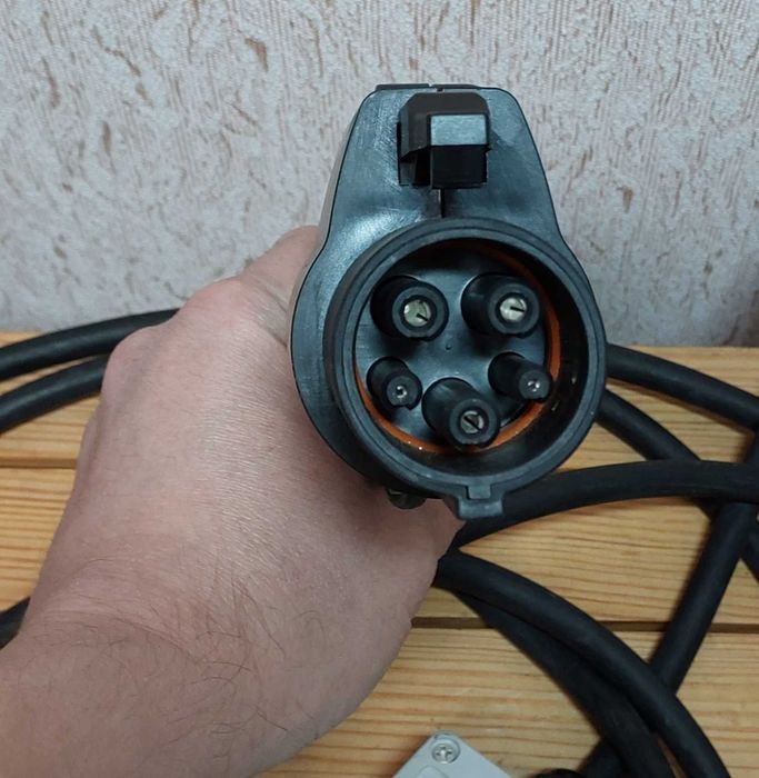 Зарядка J1772 + Type 1 для leaf, Bolt, BMW и других эл. Моб