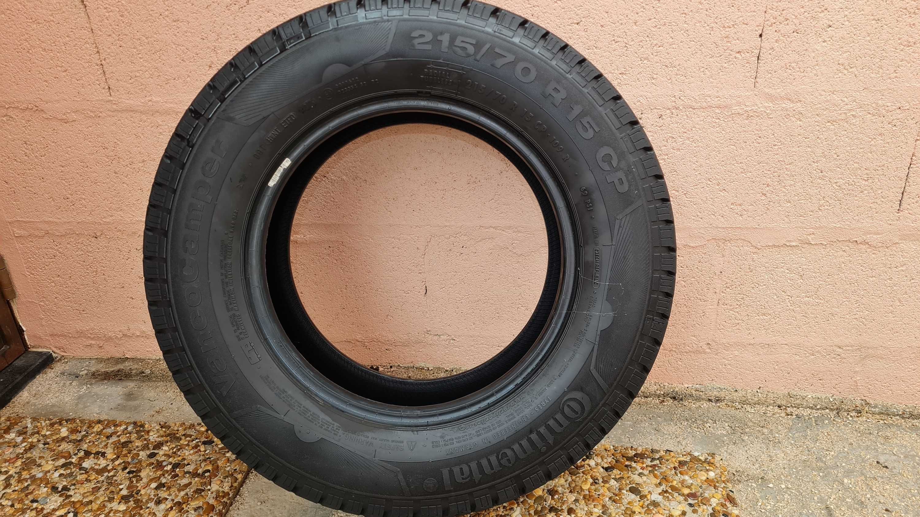 Pneu para Autocaravana 215/70/R15 Continental