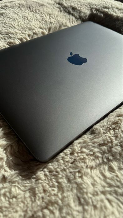 MacBook Air 13” M1 2020 bateria 91%