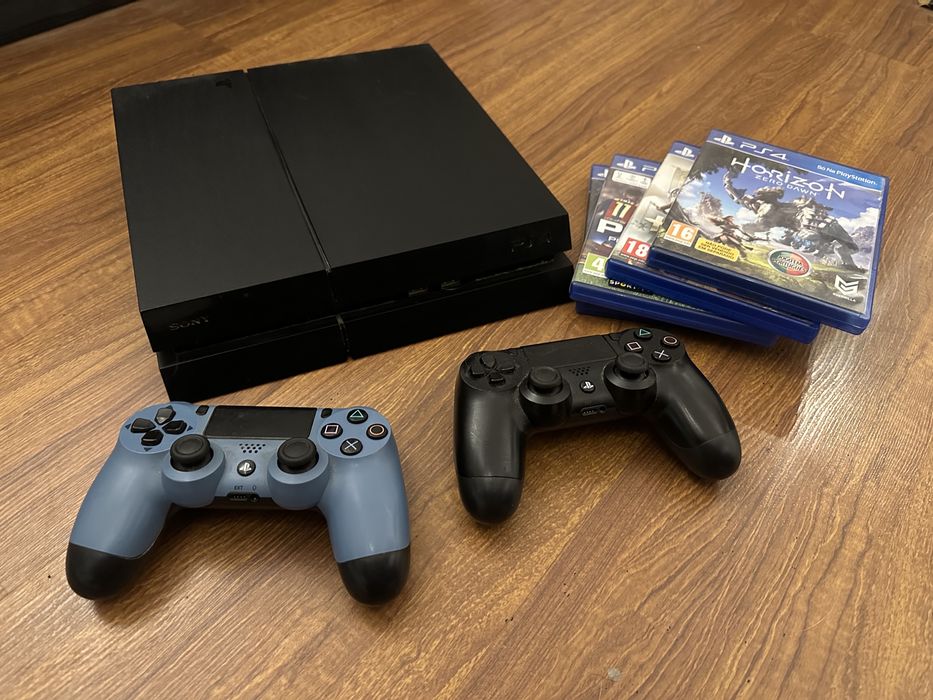 Ps4 + Dois Comandos + Jogos