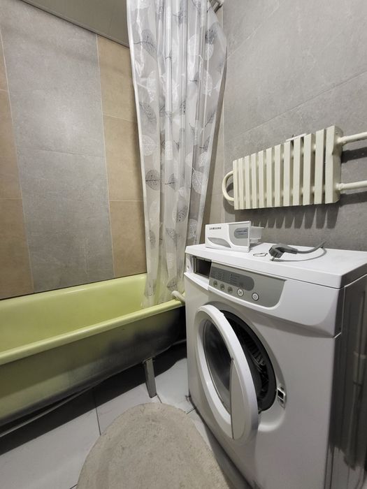 Продам  3 х комн.кв .Хортицкой  / 2 этаж  / квартира с ремонтом