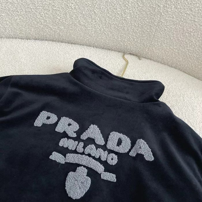 Велюровий костюм з штанами жіночий сірий та чорний бренд