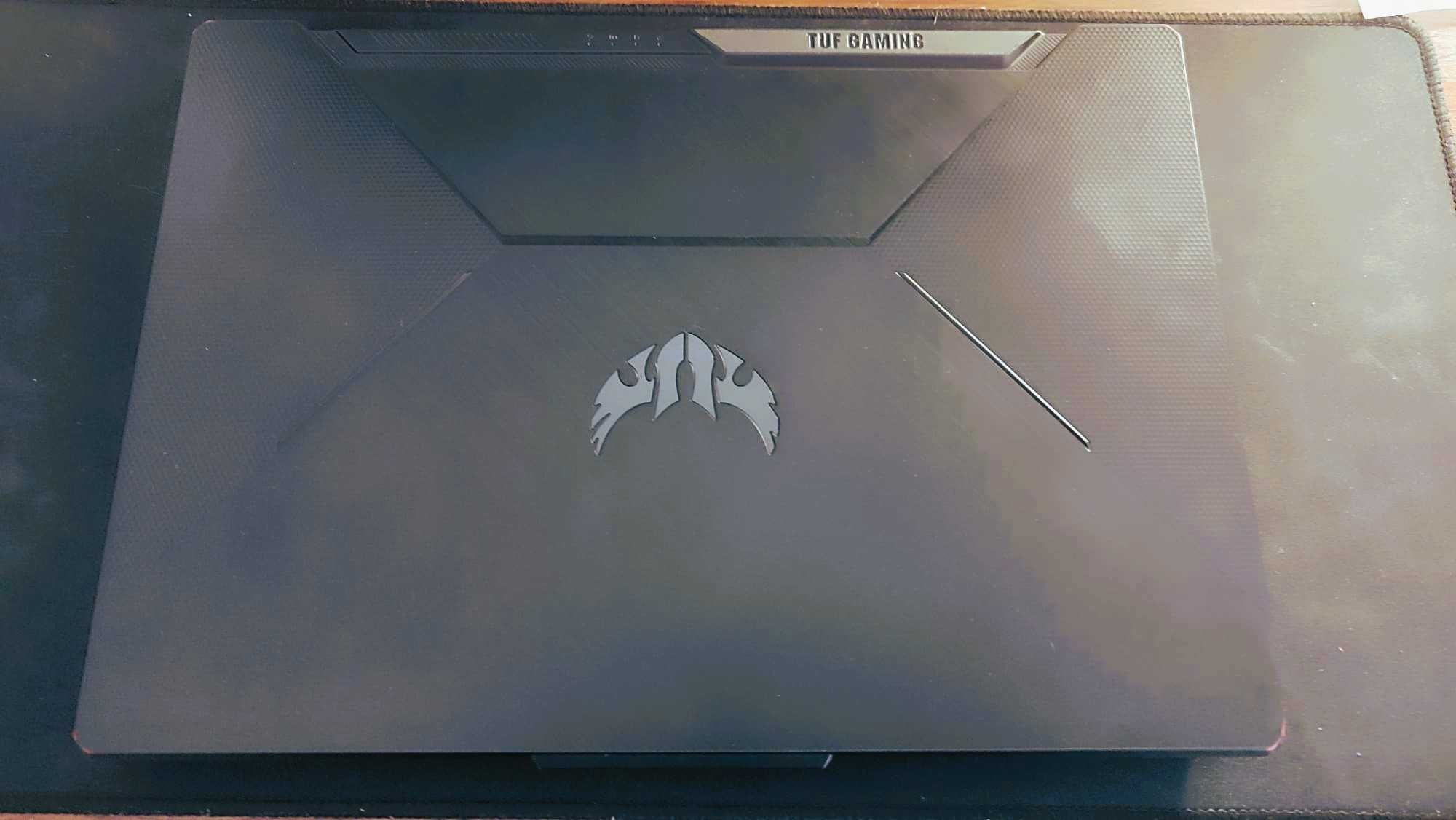 ASUS TUF Gaming F15 - i5 / GTX 1650 Ti / 16GB RAM / 512GB SSD