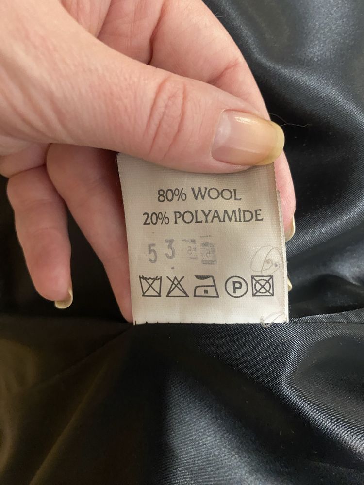 Продам женские пальто