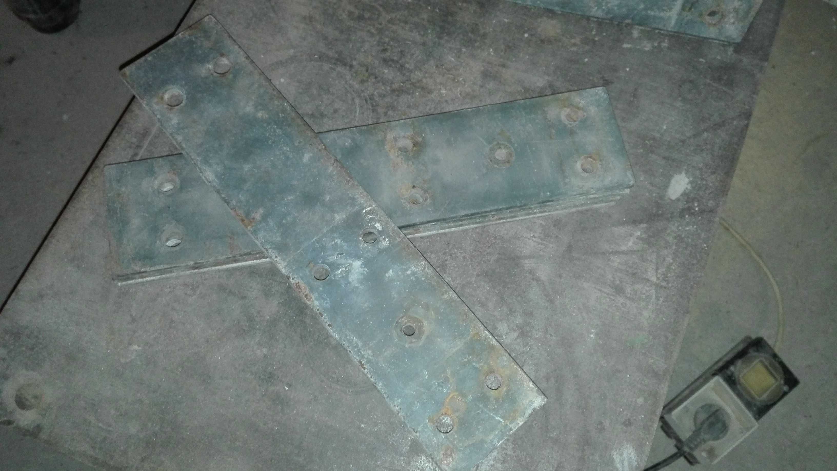 Płaskownik z blachy 8mm wym 360x80mm z otworami 7szt