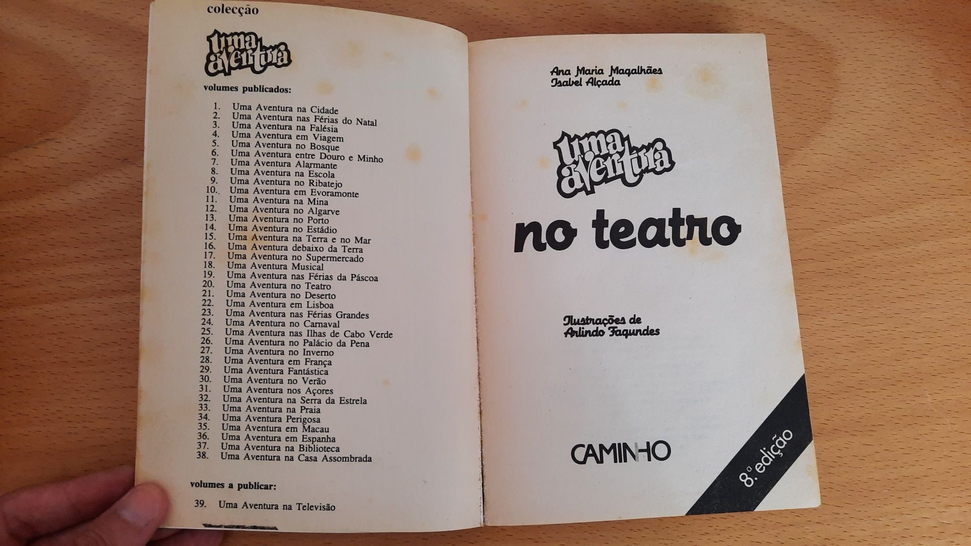 Livro Uma Aventura no Teatro