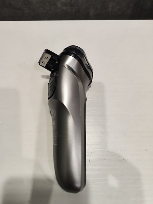 Беспроводная электрическая  бритва для мужчин