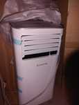Klimatyzator Mobis 9 Ariston wraz z pleksi/plexi do okna
