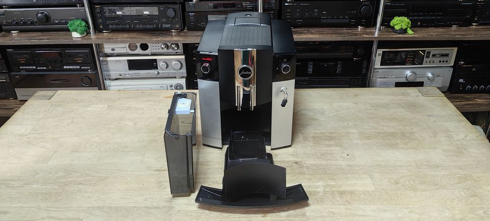 Кавова машина Jura Impressa C65