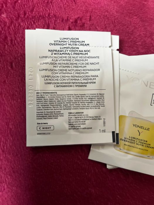 Yonelle Krem Odżywczy z Witaminą C na noc 30 ml nowy