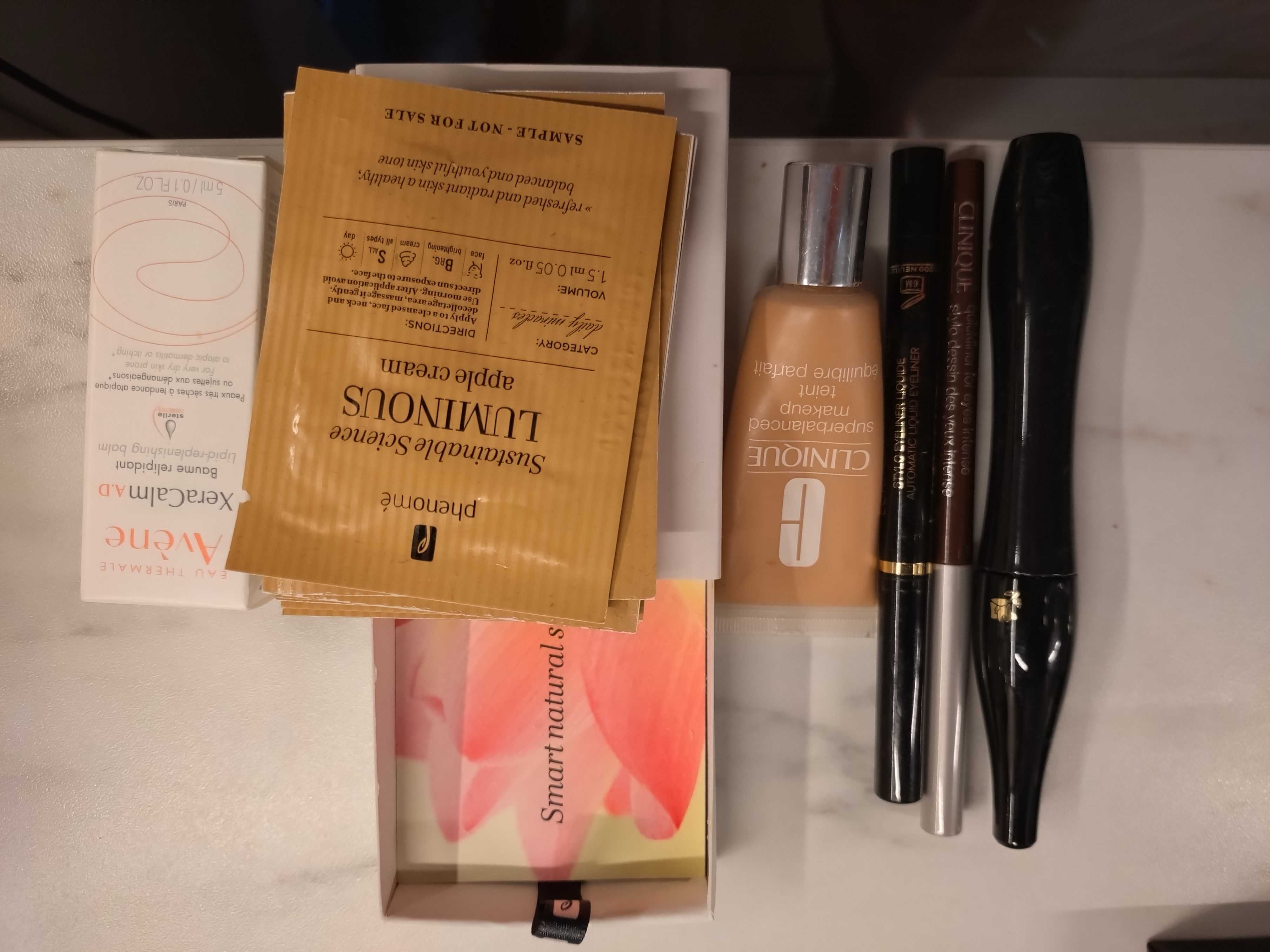 Eyeliner Chanel i rrszta