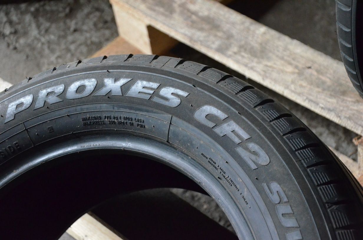 Резина шини колеса літо літні 225 60 r17 Toyo Gtyres