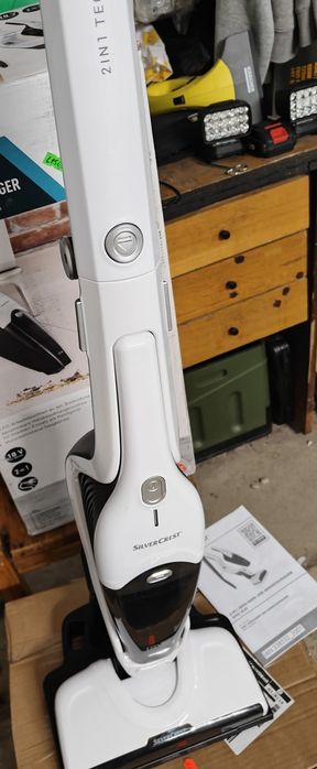 Пилесос, новий, Німеччина аккумуляторний вертикальний