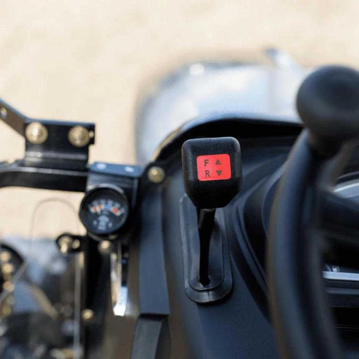 Мінітрактор СКАУТ ТЕ-504 з дашком на 50 сил (АКЦІЯ - 9099$ )