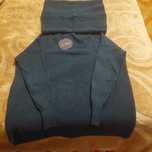 Camisola com gola NOVA..