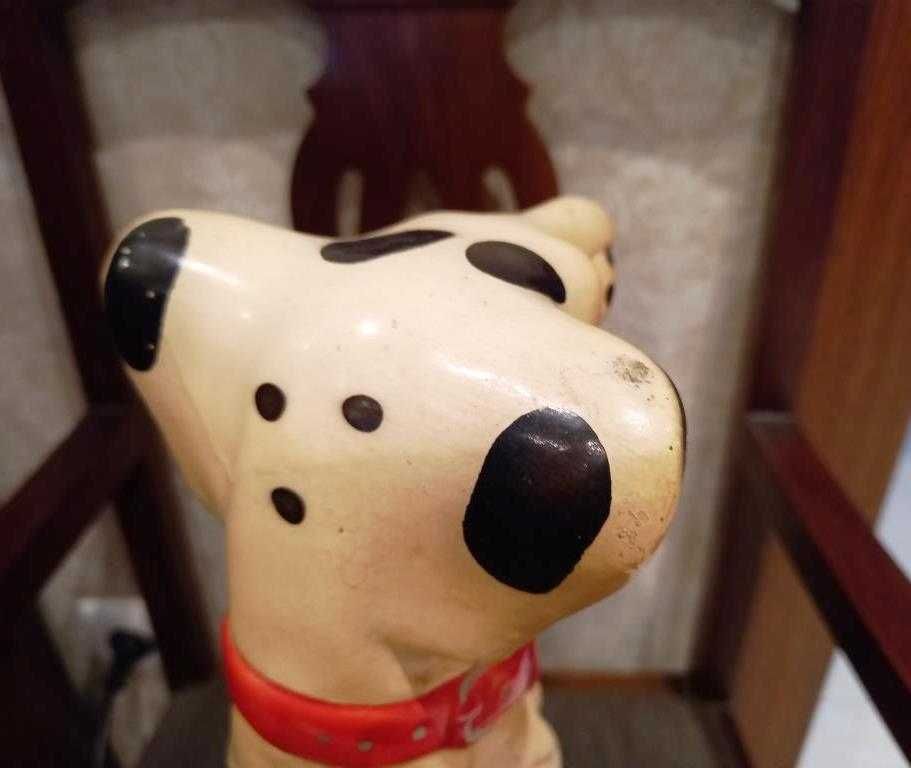 CÃO Decorativo em Faiança